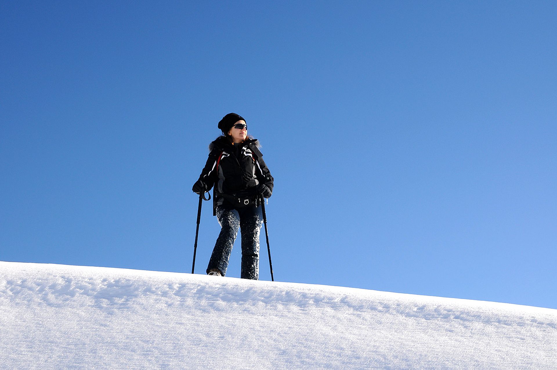 Snow hiker